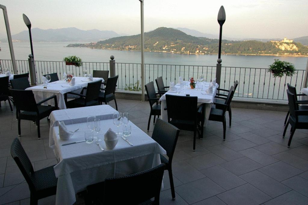 Hotel Ristorante San Carlo Arona Exterior photo