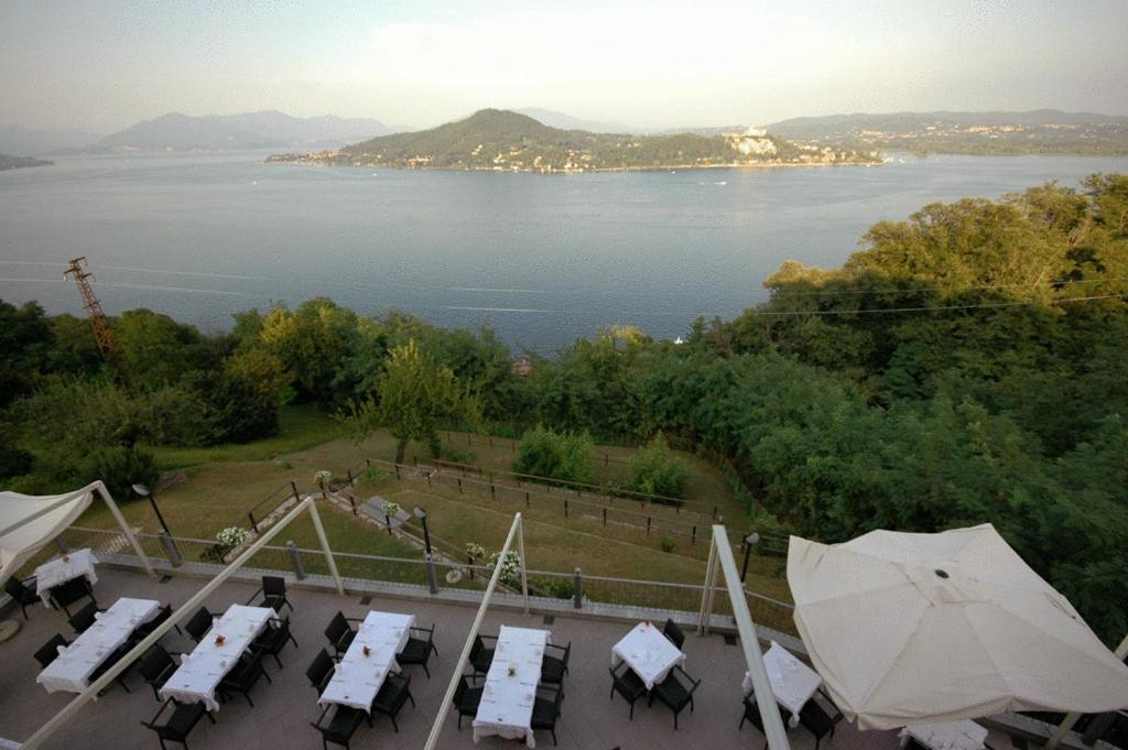 Hotel Ristorante San Carlo Arona Exterior photo